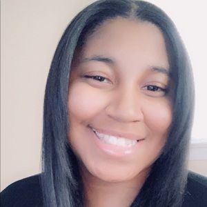 Meet your Posher, Adryonna